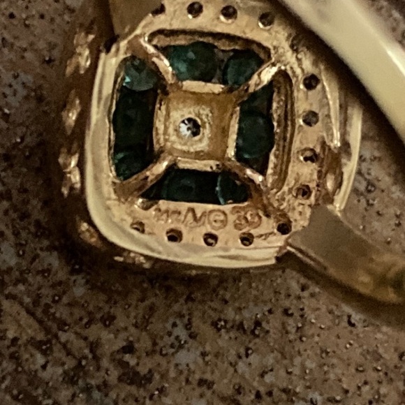 14k Emerald Diamonds - Picture 10 of 10